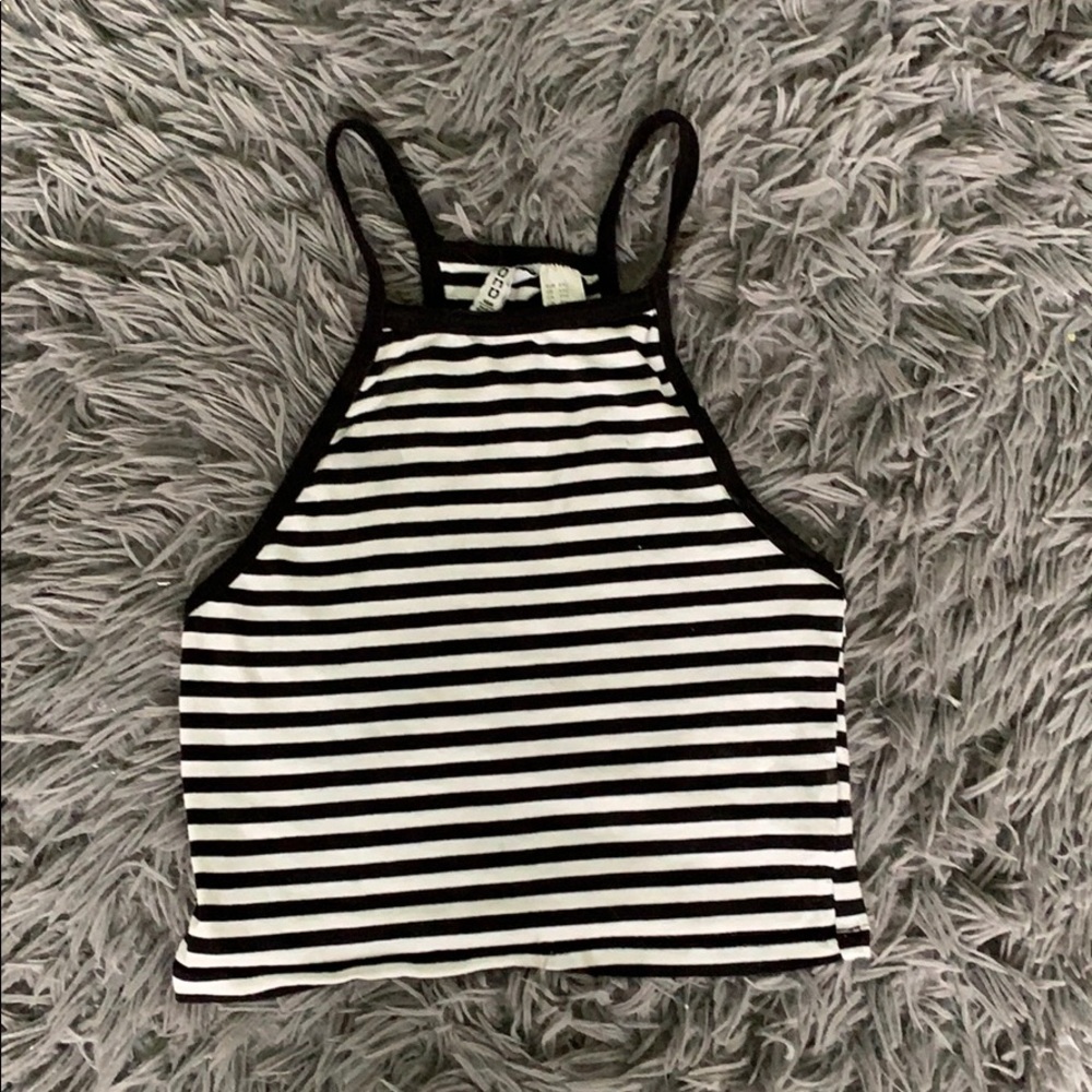 Black & White Striped Crop Top!